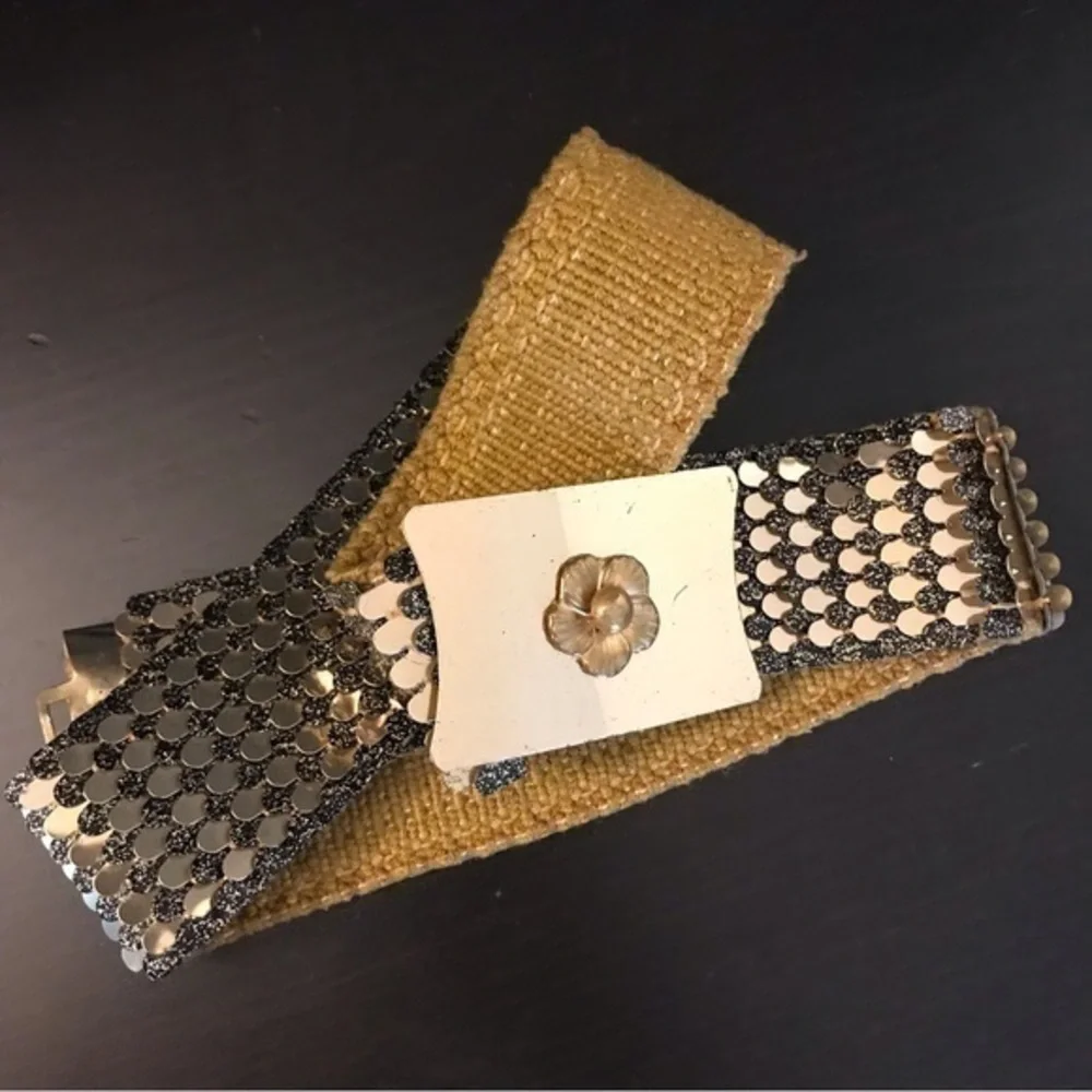 Vintage 80's Stretch Metal Gold Waist Belt